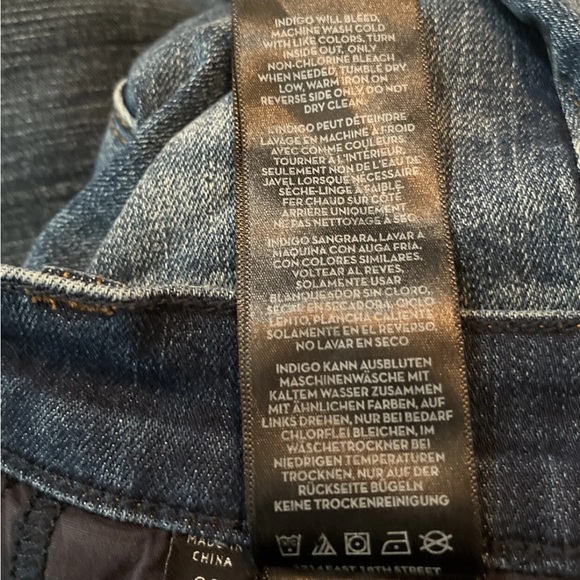 J Brand Jeans Size 25 Ripped/Distressed Straight Leg Jeans - Picture 8 of 8